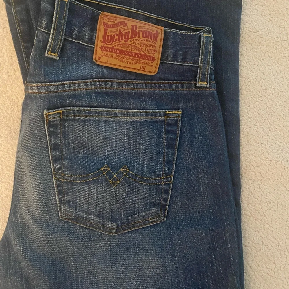 Lucky Mid Rise Sweet Boot Jeans. - Picture 3 of 3